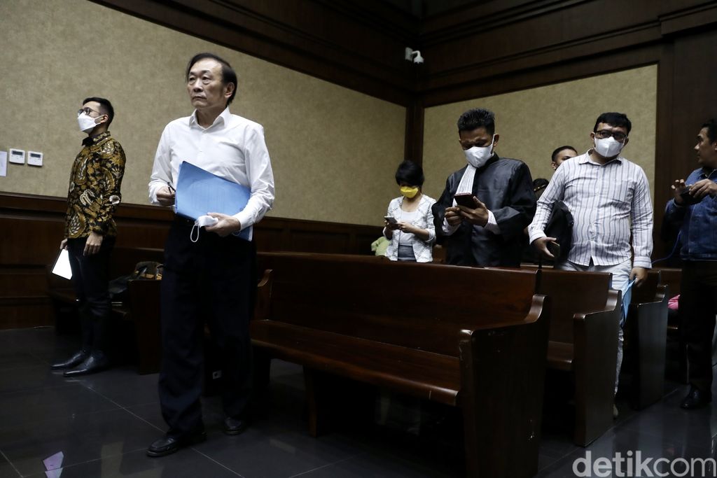 Surya Darmadi menjalani sidang perdana Tindak Pidana Korupsi di Pengadilan Negeri (PN) Jakarta Pusat, Jakarta, Kamis (8/9/2022).