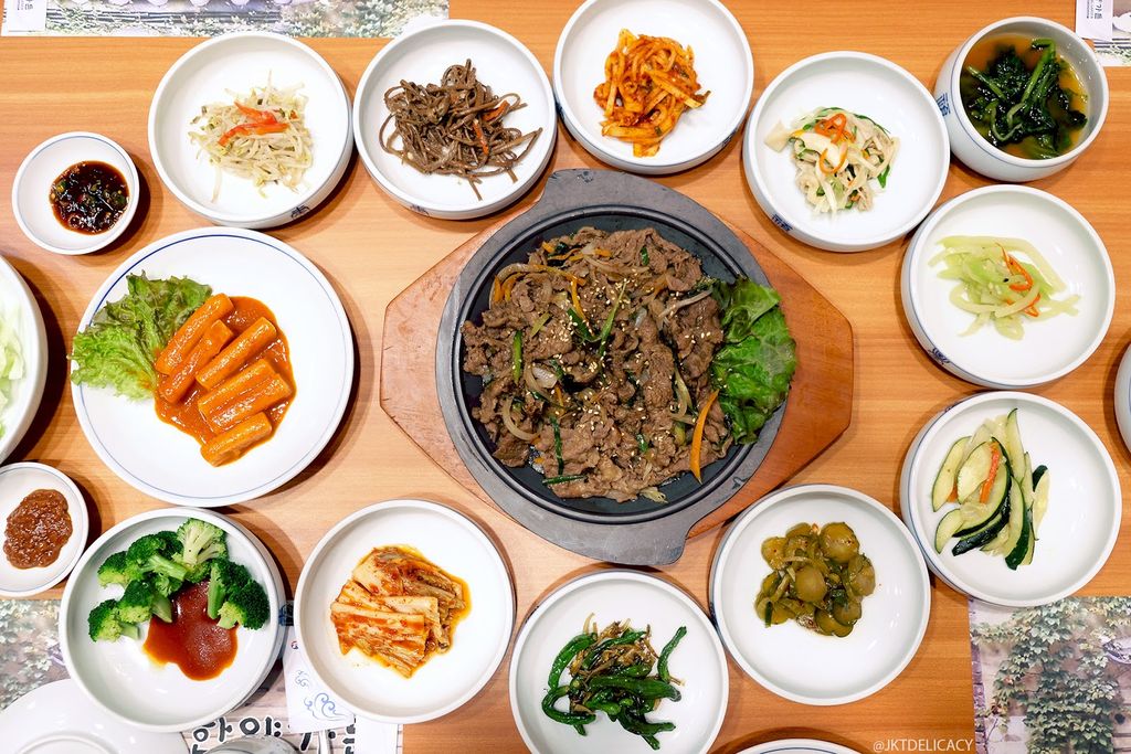 Hangatkan Badan dengan BBQ Korea di 5 Tempat di Wolter Monginsidi Ini