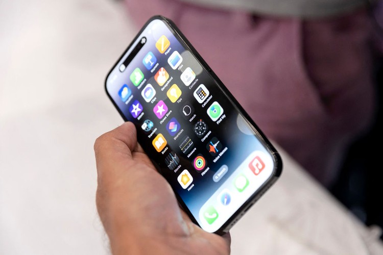 iPhone 14 Pro dan iPhone 14 Pro Max iPhone 14 Pro dan iPhone 14 Pro Max