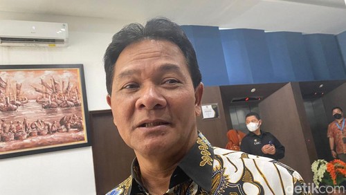 Ketua DKPP Heddy Lugito