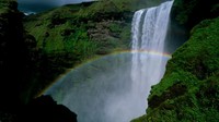 Dari Islandia, Air Terjun Skogarfoss juga pamer pelangi indah pada 1 Januari 2002 lalu.
