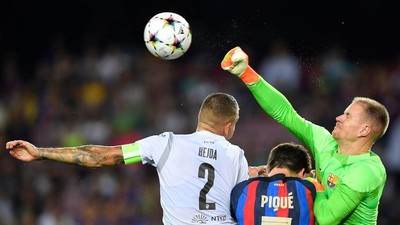 Lewandowski Hattrick, Barcelona Pesta Gol Atas Viktoria Plzen