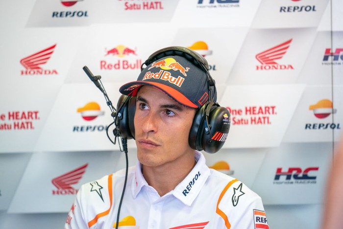 MISANO ADRIATICO, ITALY - SEPTEMBER 03: Marc Marquez of Spain and Repsol Honda Team follows the session from the Repsol Honda Garage during the qualifying session of the MotoGP Gran Premio Gryfyn di San Marino e della Riviera di Rimini at Misano World Circuit on September 03, 2022 in Misano Adriatico, Italy. (Photo by Steve Wobser/Getty Images)