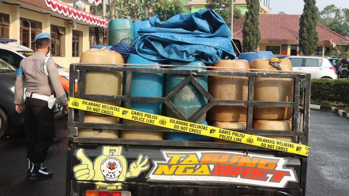 Penimbunan BBM subsidi di Garut