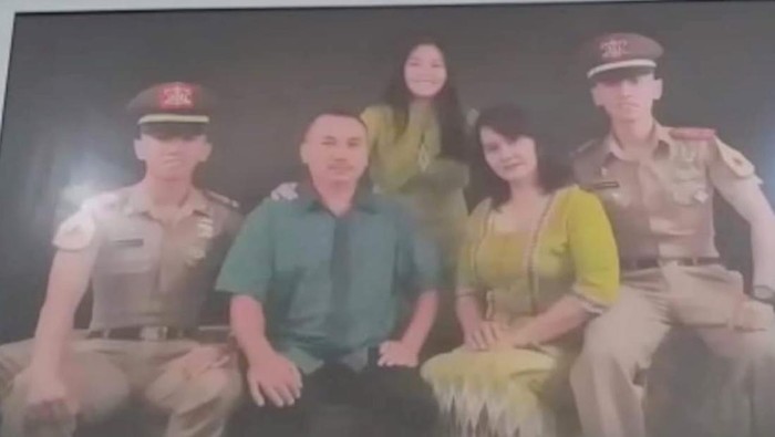 pilot pesawat bonanza Lettu Laut (P) Judistira Eka Permady