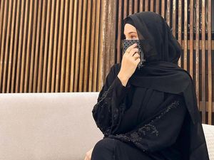 7 Fakta Rima Edbouche, Hijabers Istri Dembele Barcelona Jarang Ekspos Wajah