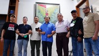 Sejumlah tokoh yang hadir antara lain Rizal Ramli, Adhie Massardi, Lieus Shungkarisma, Gde Siriana Yusuf, dan Ubedillah Badrun.