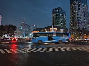 Pendemo Tolak BBM Naik Bubar, Jalan Medan Merdeka Barat Jakpus Dibuka Lagi