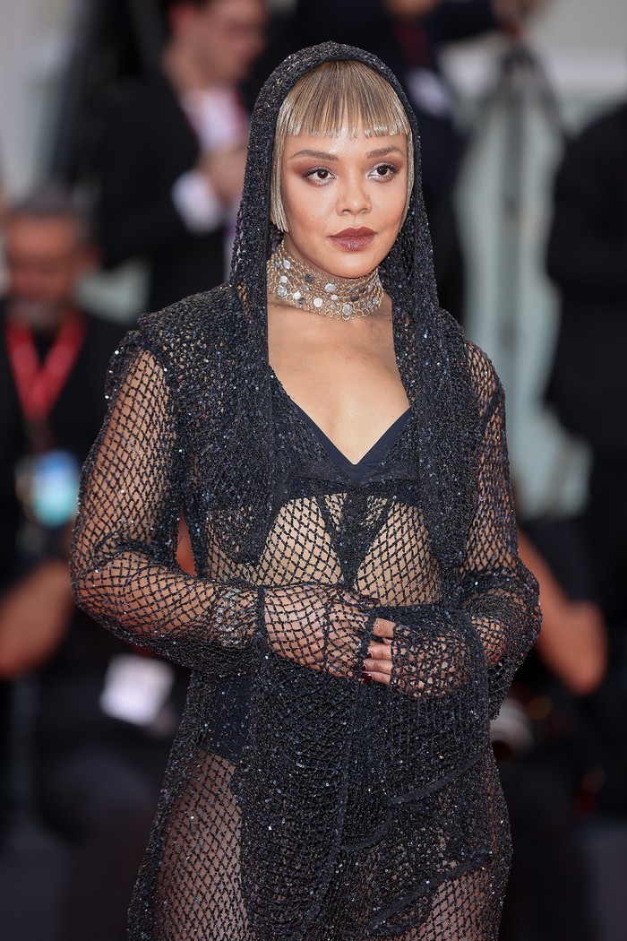 1422104898 VENICE, ITALY - SEPTEMBER 08: Tessa Thompson attends the