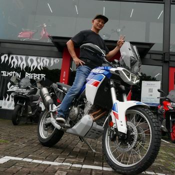 Aprilia Tuareg 660