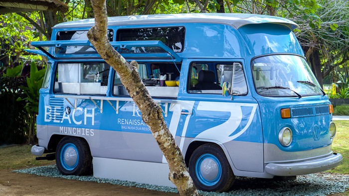 Atomic 17 Food Truck