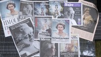 Berbagai editor surat kabar menyajikan foto utama Ratu Elizabeth II dengan pilihan redaksi masing-masing. Ada yang menampilkan ratu saat muda, remaja hingga rambut memutih.