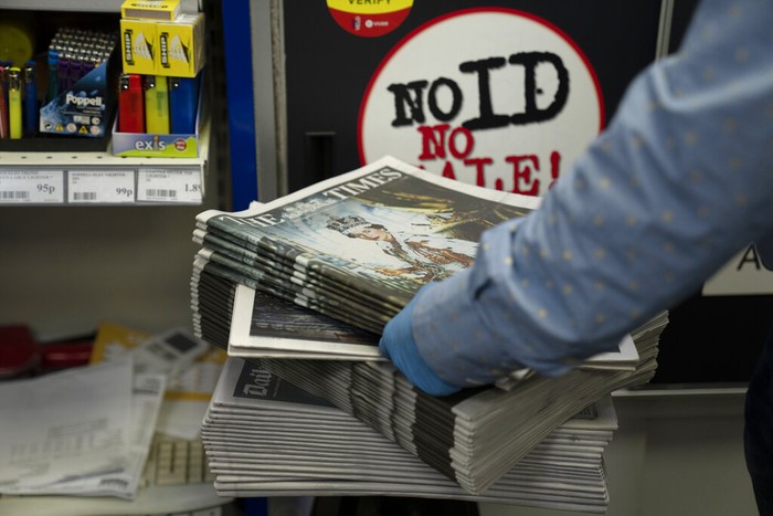 Britain Queen Newspapers devoted to the death of Queen Elizabeth II are seen in Manchester, England, Friday, Sept. 9, 2022. Queen Elizabeth II, Britain's longest-reigning monarch, died on Thursday Sept. 8 aged 96. (AP Photo/Jon Super)