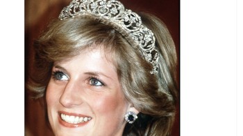 Charles kini duduk di takhta. Tidak benar Camilla menjadi permaisuri. Gelar itu akan selalu milik putri di hati kami, Princess Diana Foto: Twitter