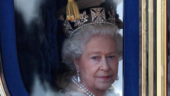 Dunia Hari Ini Berkabung: Ratu Elizabeth Mangkat, Charles Jadi Raja
