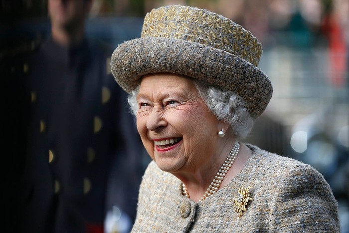 CHESTER, ENGLAND - JUNE 14:  Queen Elizabeth II sitts and laughs with Meghan, Duchess of Sussex during a ceremony to open the new Mersey Gateway Bridge on June 14, 2018 in the town of Widnes in Halton, Cheshire, England. Meghan Markle married Prince Harry last month to become The Duchess of Sussex and this is her first engagement with the Queen. During the visit the pair will open a road bridge in Widnes and visit The Storyhouse and Town Hall in Chester.  (Photo by Jeff J Mitchell/Getty Images)