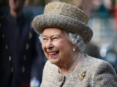 Khas Banget.. Begini Senyum Ratu Elizabeth II di Berbagai Momen