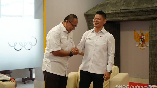 Ferry Kono meninggalkan pos Sekretaris Jenderal Komite Olimpiade Indonesia (NOC Indonesia). Wakil Sekretaris Jenderal I Harry Warganegara menjadi penggantinya.
