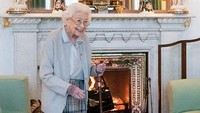 Potret kegiatan terakhir Ratu Elizabeth II saat menunggu kedatangan Perdana Menteri Inggri yang baru, Liz Truss di Kastil Balmoral pada 6 September 2022. Foto: (Jane Barlow - WPA Pool/Getty Images)