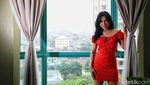 Pesona Senyuman Hani Putri