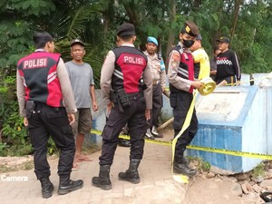 Polisi Selidiki Penyebab Putusnya Jembatan Gantung di Probolinggo