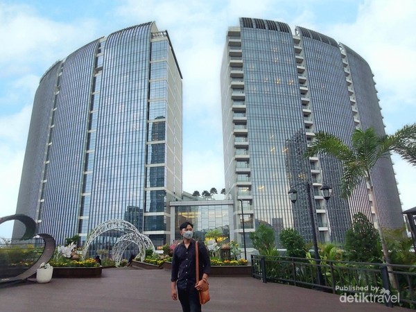 Berada di roof top PIM tiga