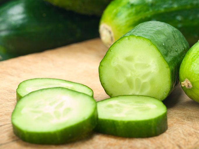 Konsumsi 7 Makanan Enak Ini Untuk Atasi Kulit Wajah Berminyak