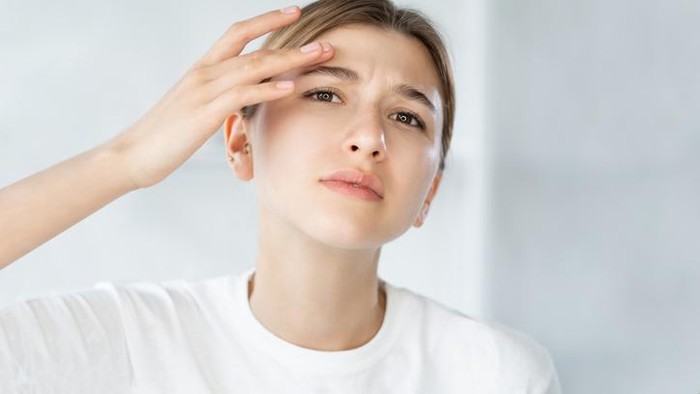 6 Kebiasaan Sehari-hari yang Bikin Wajah Tampak Boros dari Usia Sebenarnya