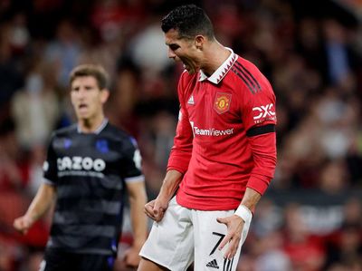 Foto: Cristiano Ronaldo Mati Kutu di Liga Europa