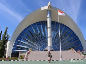 Megahnya Kantor Gubernur NTT, Bangunan Berbentuk Sasando Raksasa