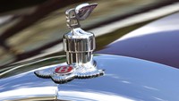 Bentley sendiri merupakan salah satu merek mobil mewah asal Inggris. Bentley memiliki hubungan panjang dengan Keluarga Kerajaan.  Fiona Hanson/PA Images via Getty Images.