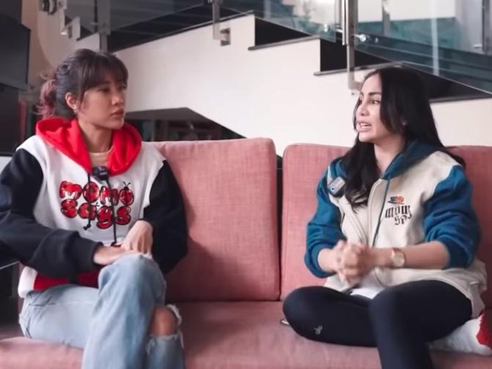 Momo dan Widi