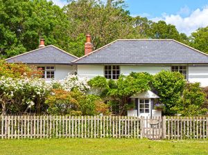 10 Inspirasi Pagar agar Rumah Makin Cantik