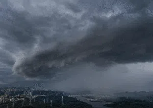 Potret Amukan Awan Badai yang Bikin Merinding