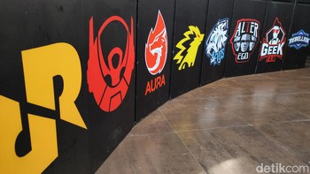 Namun sebelum itu, selain tiket, penggemar juga harus menyertakan hasil tes antigen bila ingin menyambangi MPL Arena. Foto: (Panji Saputro/detikINET).