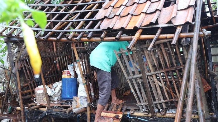Pria Subang Huni Bekas Kandang Domba Selama 7 Tahun