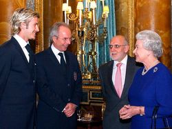 Ini Pesepakbola Favorit Ratu Elizabeth, Bukan David Beckham!