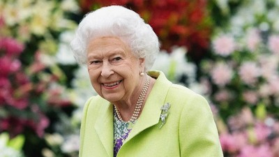 5 Potret Terakhir Ratu Elizabeth II Tampil di Publik, Kurus-Tangan Ungu