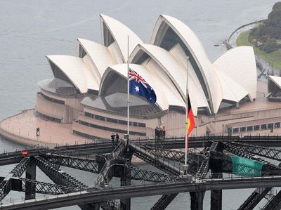 Ratu Elizabeth II Wafat, Bendera Setengah Tiang Berkibar di Sydney