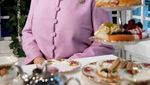 Doyan Makan Manis, Ini Momen Mendiang Ratu Elizabeth II saat Ngemil Kue