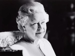 Ratu Elizabeth II Mangkat