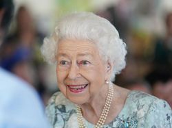 Menyoal Gangguan Mobilitas Ratu Elizabeth II saat Terakhir Muncul di Publik
