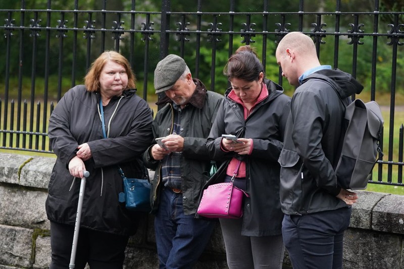 Ratu Elizabeth II wafat diabadikan ponsel