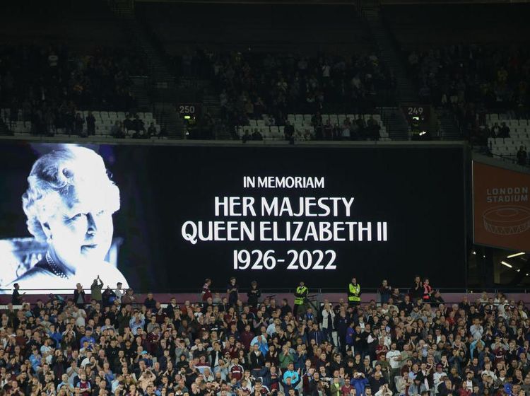 Ratu Elizabeth Meninggal Dunia, Juga Ada Duka di Lapangan Bola