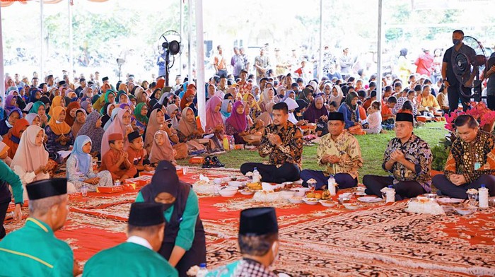 Santunan Modal Usaha untuk Pertumbuhan Ekonomi Wakil Ketum HIPMI Pusat Muhammad Bobby Afif Nasution mengunjungi Kabupaten Serdang Bedagai untuk memberikan modal usaha.