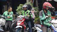 Kenikan ini dilakukan sebagai penyesuaian komponen biaya jasa seperti BBM, UMR, dan komponen perhitungan jasa lainnya.