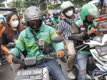 Angin Segar Pengemudi Ojol Terima THR Uang Tunai Tahun Ini