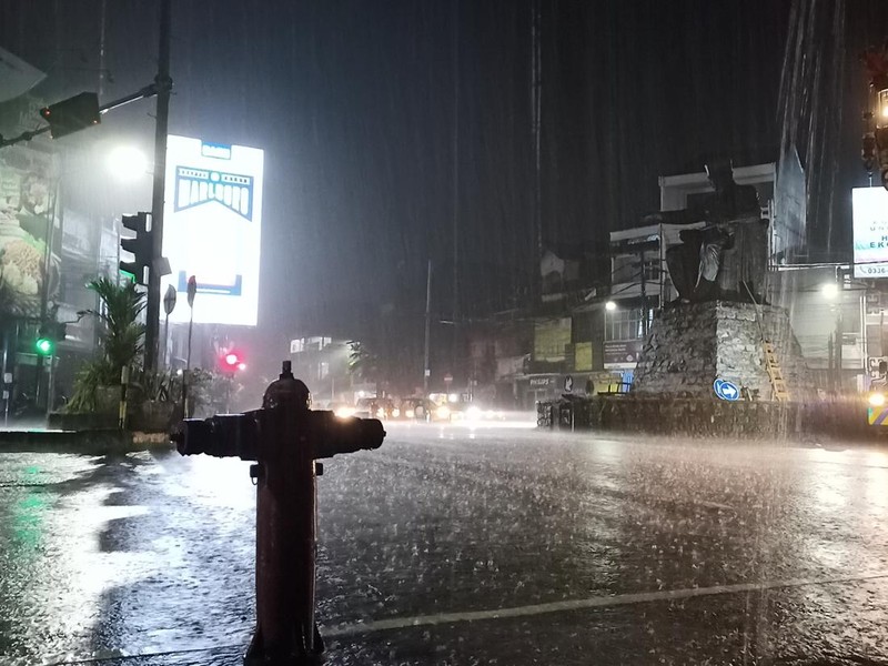Suasana pemindahan Patung Bung Karno dari bundaran Kediri menuju Taman Bung Karno, Tabanan, Bali, Kamis (8/9/2022).