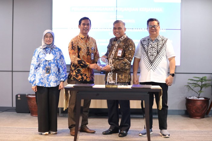 Taspen dan Bank Kalsel Salurkan Dana Pensiun ASN
