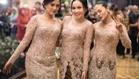 Amel Carla juga bikin pangling karena penampilannya itu. Foto: Instagram @amelcarla